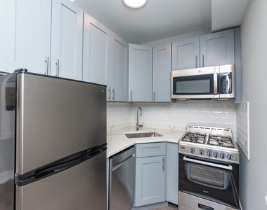 505 W Belmont - Photo Thumbnail 4