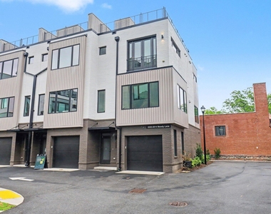 2000 Moody Lane - Photo Thumbnail 1