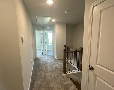 531 Glen Clova Drive - Photo Thumbnail 11