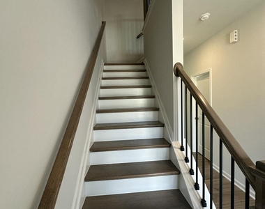 531 Glen Clova Drive - Photo Thumbnail 16