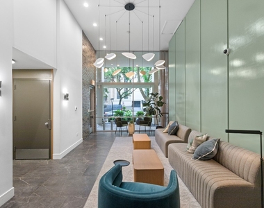 1344 N Dearborn - Photo Thumbnail 1
