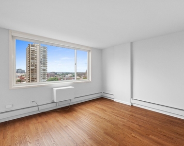1344 N Dearborn - Photo Thumbnail 7