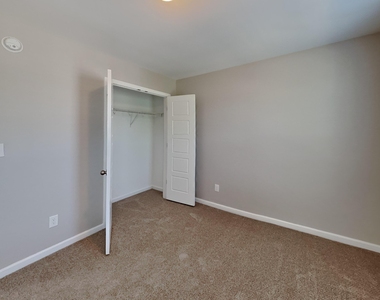 32 Balboa Parkway - Photo Thumbnail 11