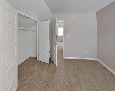 32 Balboa Parkway - Photo Thumbnail 12