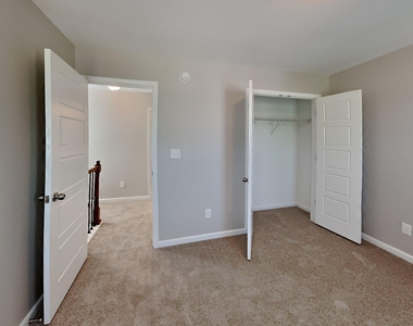 32 Balboa Parkway - Photo Thumbnail 10