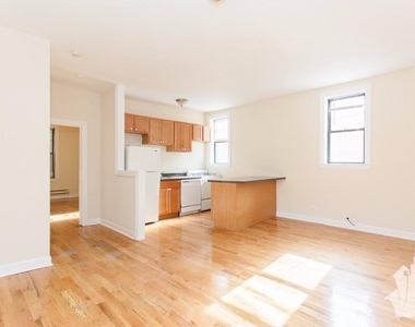 719 W Barry - Photo Thumbnail 2
