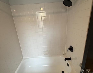 713 N 16th Street - Photo Thumbnail 9
