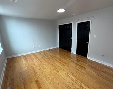 713 N 16th Street - Photo Thumbnail 7