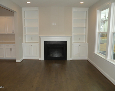 132 Tree Hill Lane - Photo Thumbnail 23