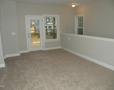 132 Tree Hill Lane - Photo Thumbnail 14