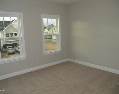 132 Tree Hill Lane - Photo Thumbnail 16