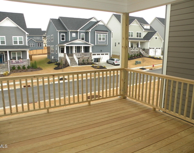 132 Tree Hill Lane - Photo Thumbnail 20