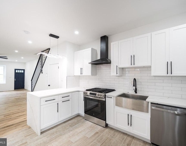 3712 Manayunk Avenue - Photo Thumbnail 5