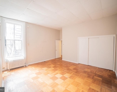 2116 Walnut Street - Photo Thumbnail 9
