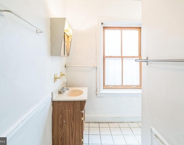 2116 Walnut Street - Photo Thumbnail 5