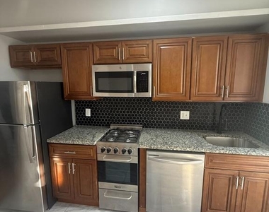 850 N 22nd Street - Photo Thumbnail 2