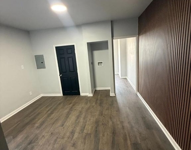 850 N 22nd Street - Photo Thumbnail 3