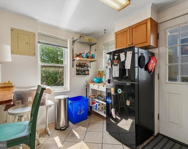 2348 Christian Street - Photo Thumbnail 4