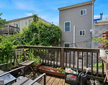 2348 Christian Street - Photo Thumbnail 7