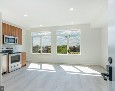 833 Wharton Street - Photo Thumbnail 13