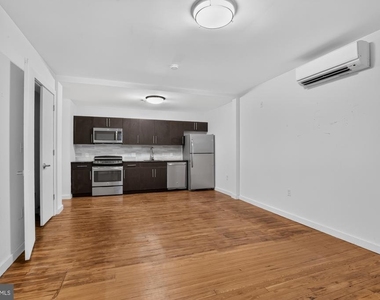 2321 Fitzwater Street - Photo Thumbnail 22