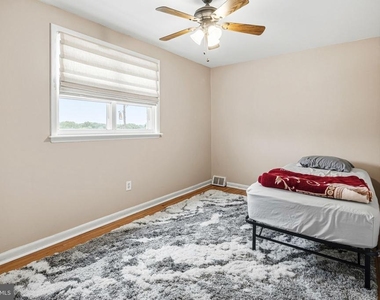 7200 Shalkop Street - Photo Thumbnail 13