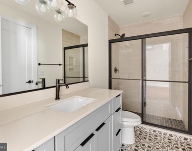 2401 Frankford Avenue - Photo Thumbnail 13