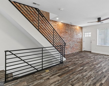 3156 Almond Street - Photo Thumbnail 7