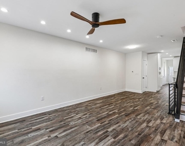 3156 Almond Street - Photo Thumbnail 12