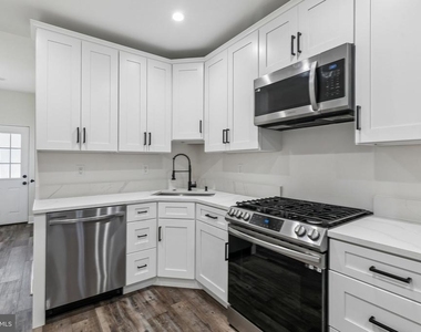 3156 Almond Street - Photo Thumbnail 21