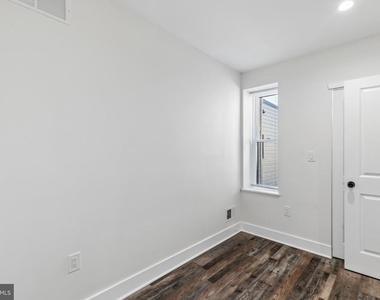 3156 Almond Street - Photo Thumbnail 36