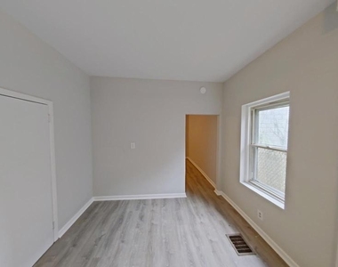868 E Locust Avenue - Photo Thumbnail 1