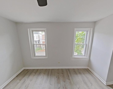 868 E Locust Avenue - Photo Thumbnail 7