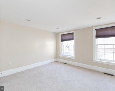 242 S 8th Street - Photo Thumbnail 22