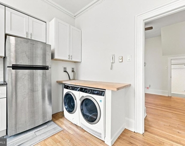 2107 Green Street - Photo Thumbnail 7