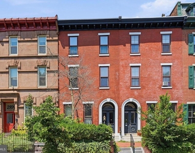 2107 Green Street - Photo Thumbnail 11