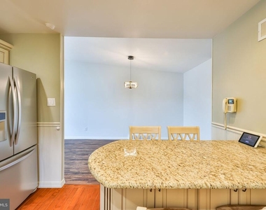 9898 Wistaria Street - Photo Thumbnail 11