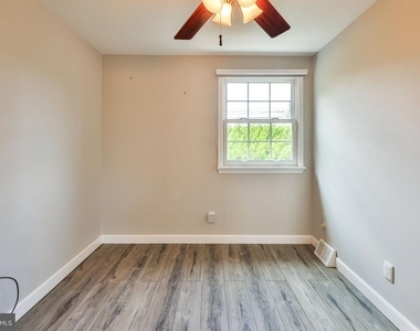 9898 Wistaria Street - Photo Thumbnail 30