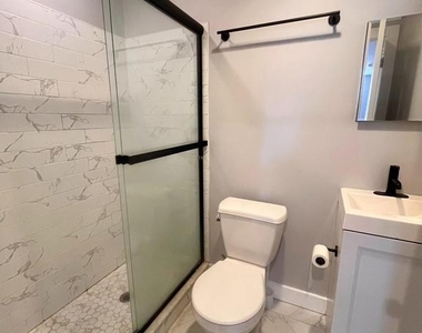 4508 Walnut Street - Photo Thumbnail 12