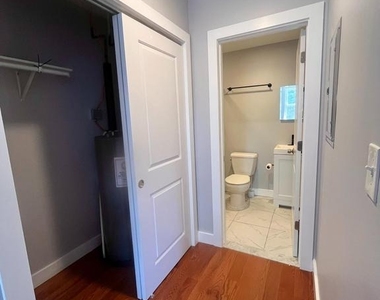 4508 Walnut Street - Photo Thumbnail 11