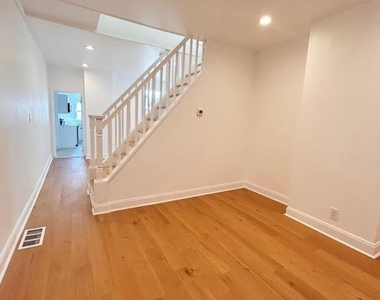 3047 Coral Street - Photo Thumbnail 1