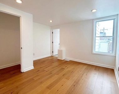3047 Coral Street - Photo Thumbnail 10