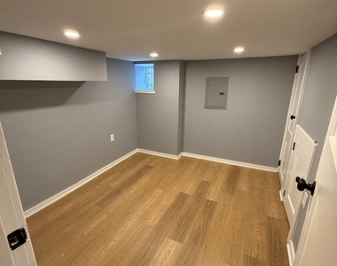 2449 N Corlies Street - Photo Thumbnail 4