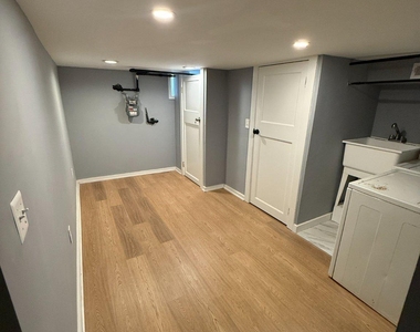 2449 N Corlies Street - Photo Thumbnail 3