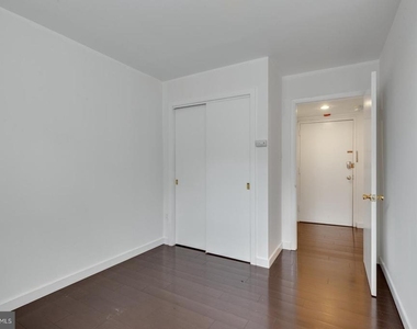 2137 Spruce Street - Photo Thumbnail 8