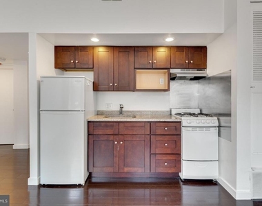 2137 Spruce Street - Photo Thumbnail 3