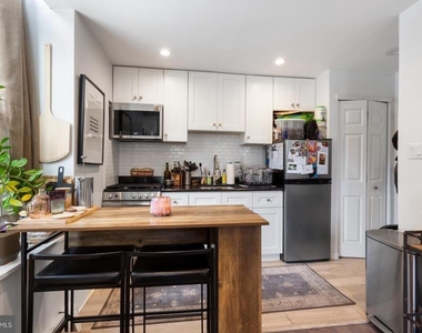 2137 Spruce Street - Photo Thumbnail 3
