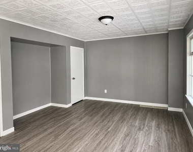229 N 65th Street - Photo Thumbnail 2