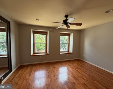 214 Grape Street - Photo Thumbnail 7