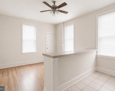 312 S 12th Street - Photo Thumbnail 3
